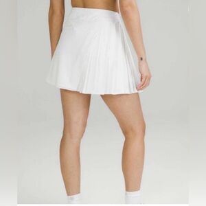 Lululemon Asymmetrical Pleated Tennis Skirt Skort Size 2 Off White
